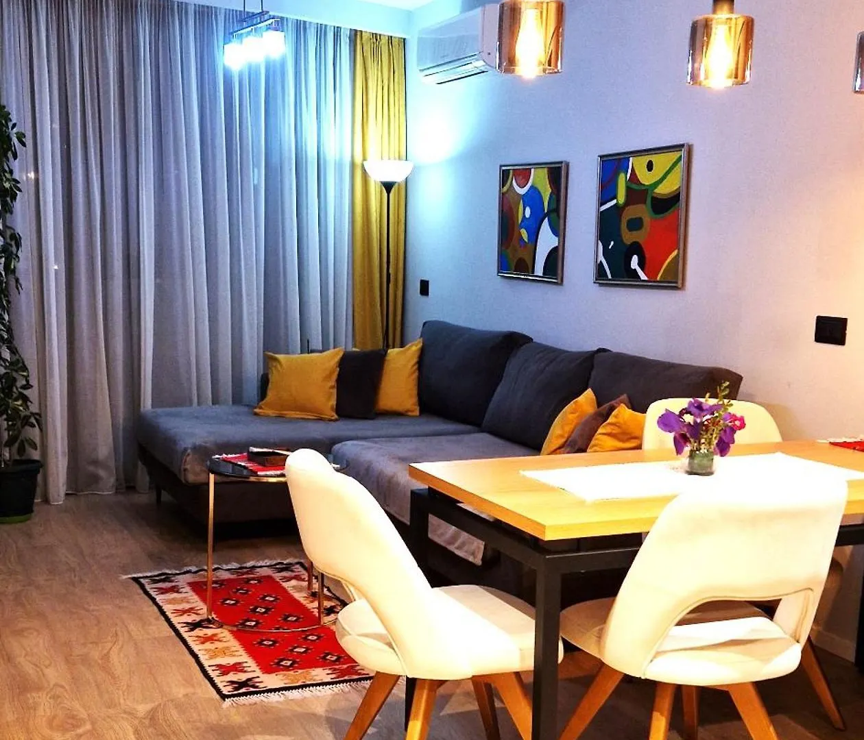 Central Comfy Apartment Tirana 0*,  Albania