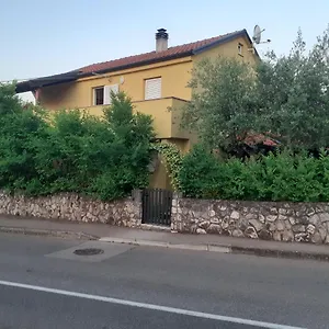 Ljerka , Malinska Croazia