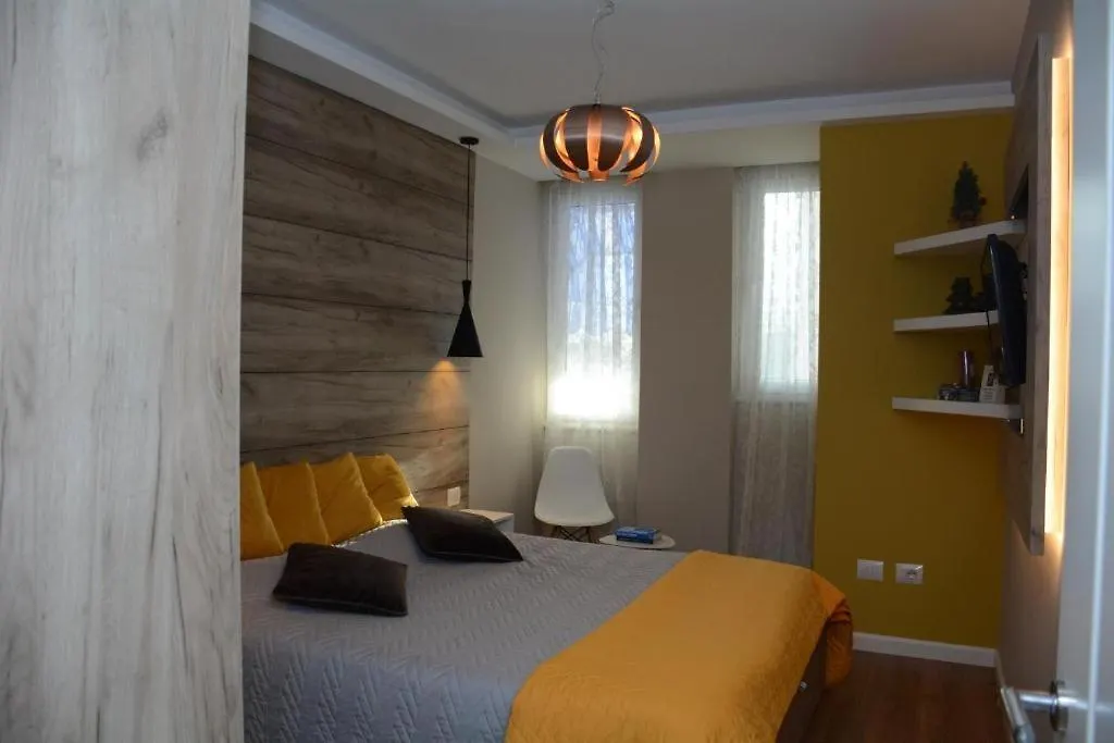 Central Comfy Apartment Tirana 0*,